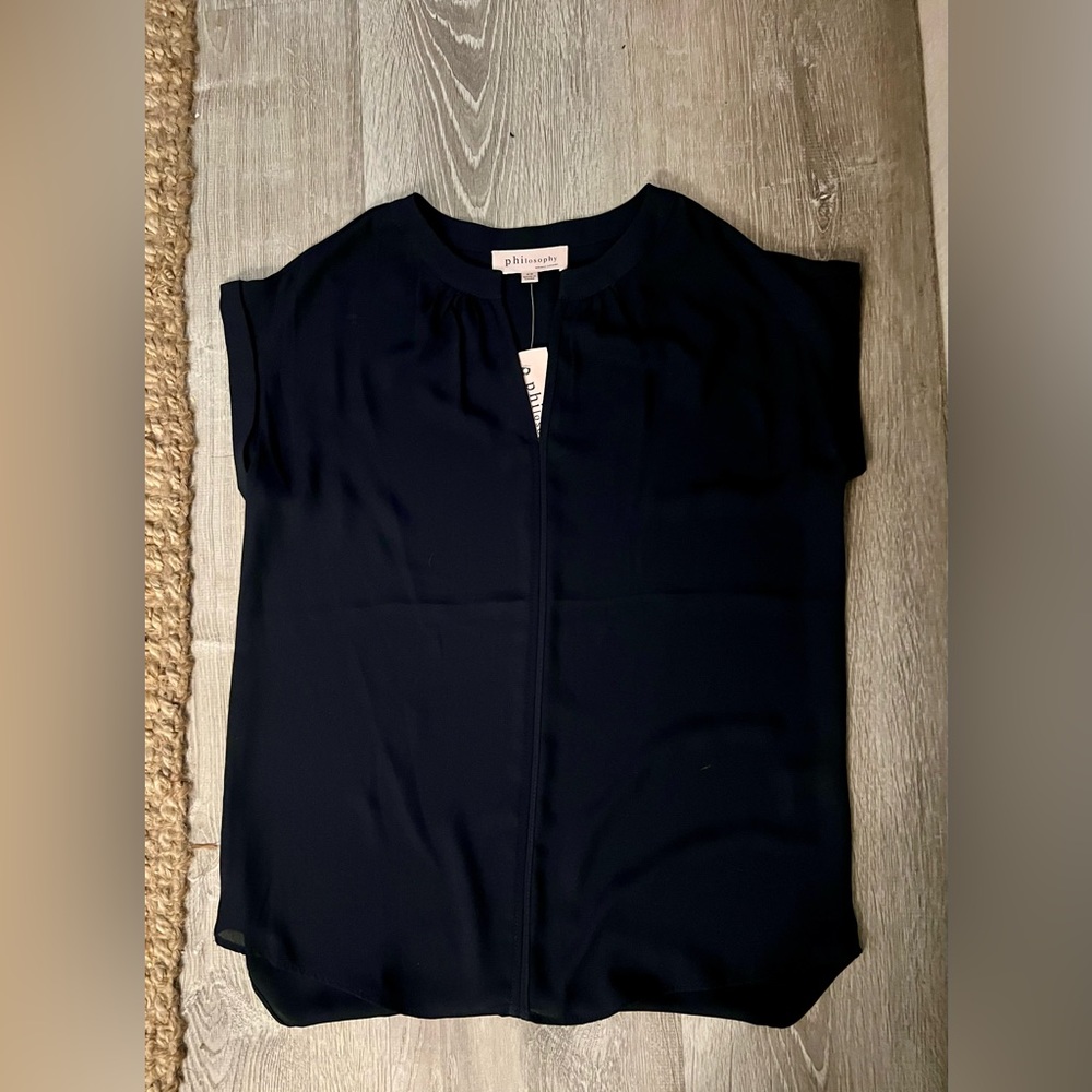 Philosophy Sheer Short Sleeve V-Neck Top - Navy